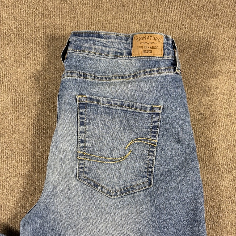 Levis Strauss Signature Gold Mid Rise Slim Boyfriend Jeans Size 12